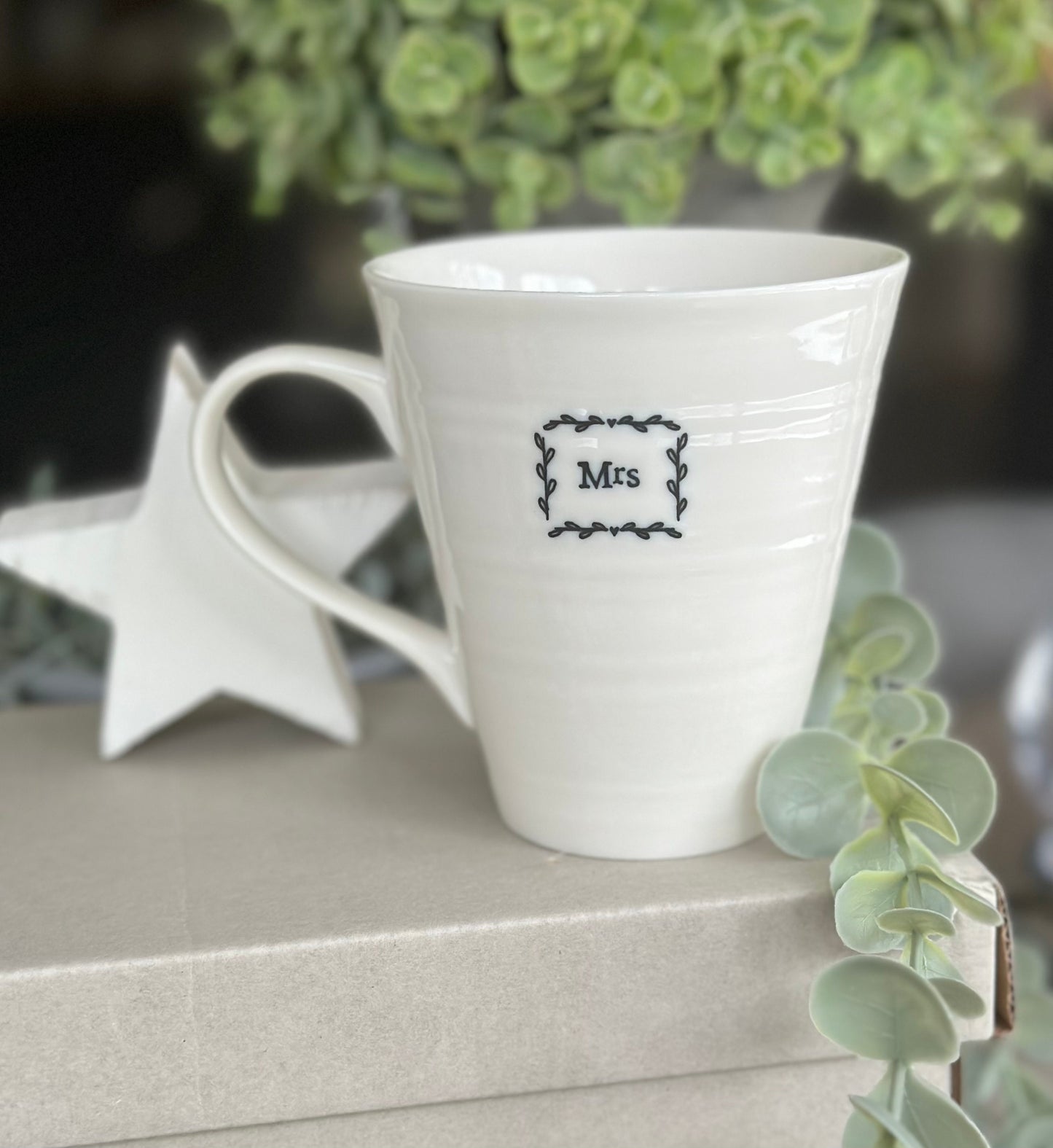 Mr & Mrs Porcelain Mug Box Set