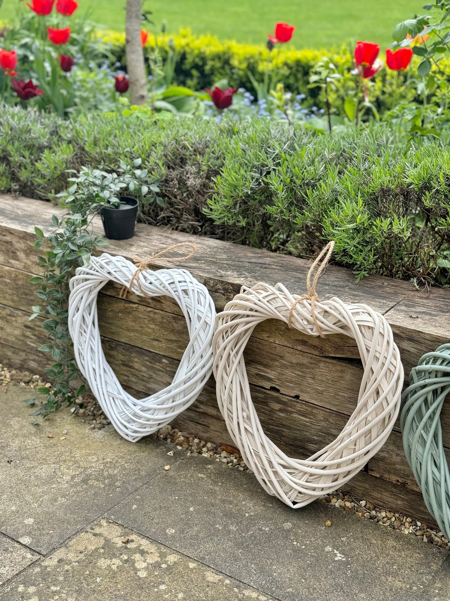 Medium White Wicker Hanging Heart - 40cm
