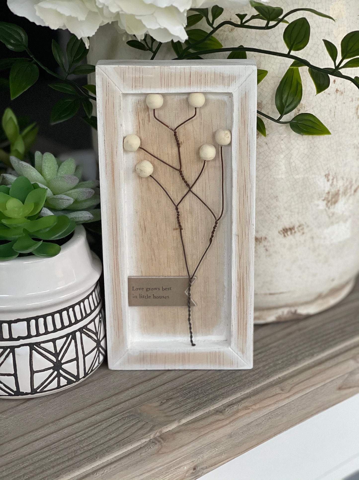 Love grows in little houses Long Berry Picture