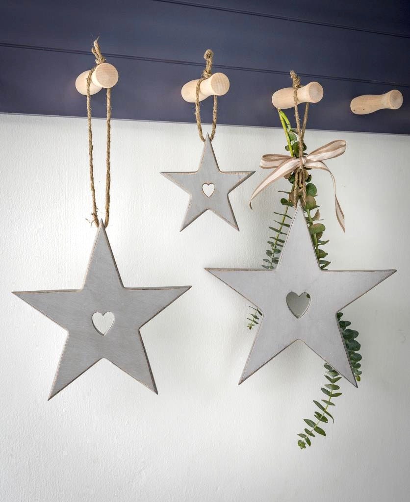 Grey Stars With Heart Cut Out Detail - Set of 3