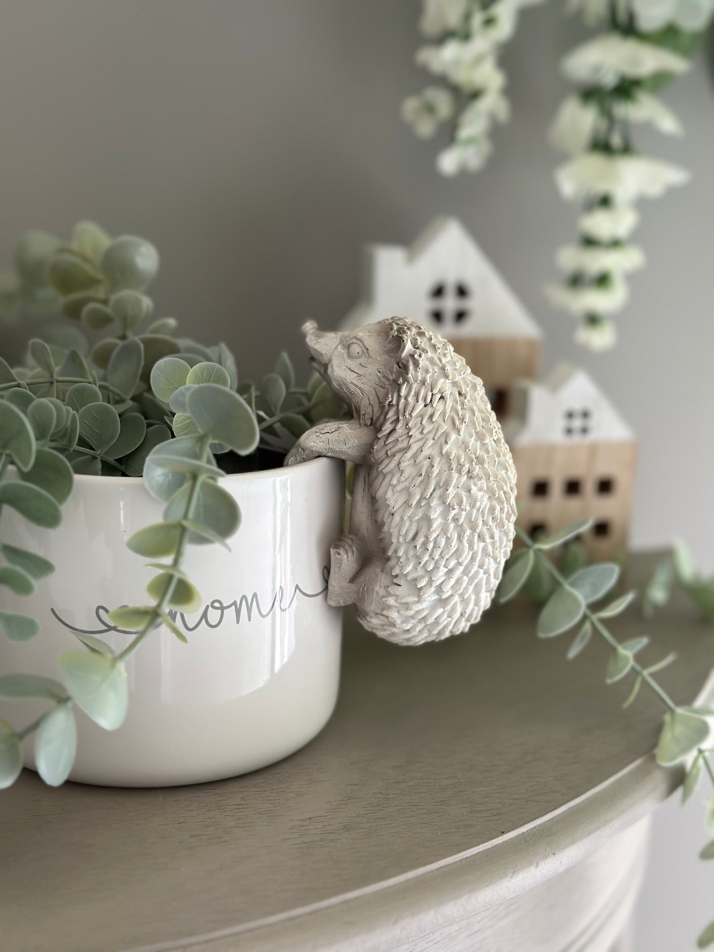 White Hedgehog Pot Hanger