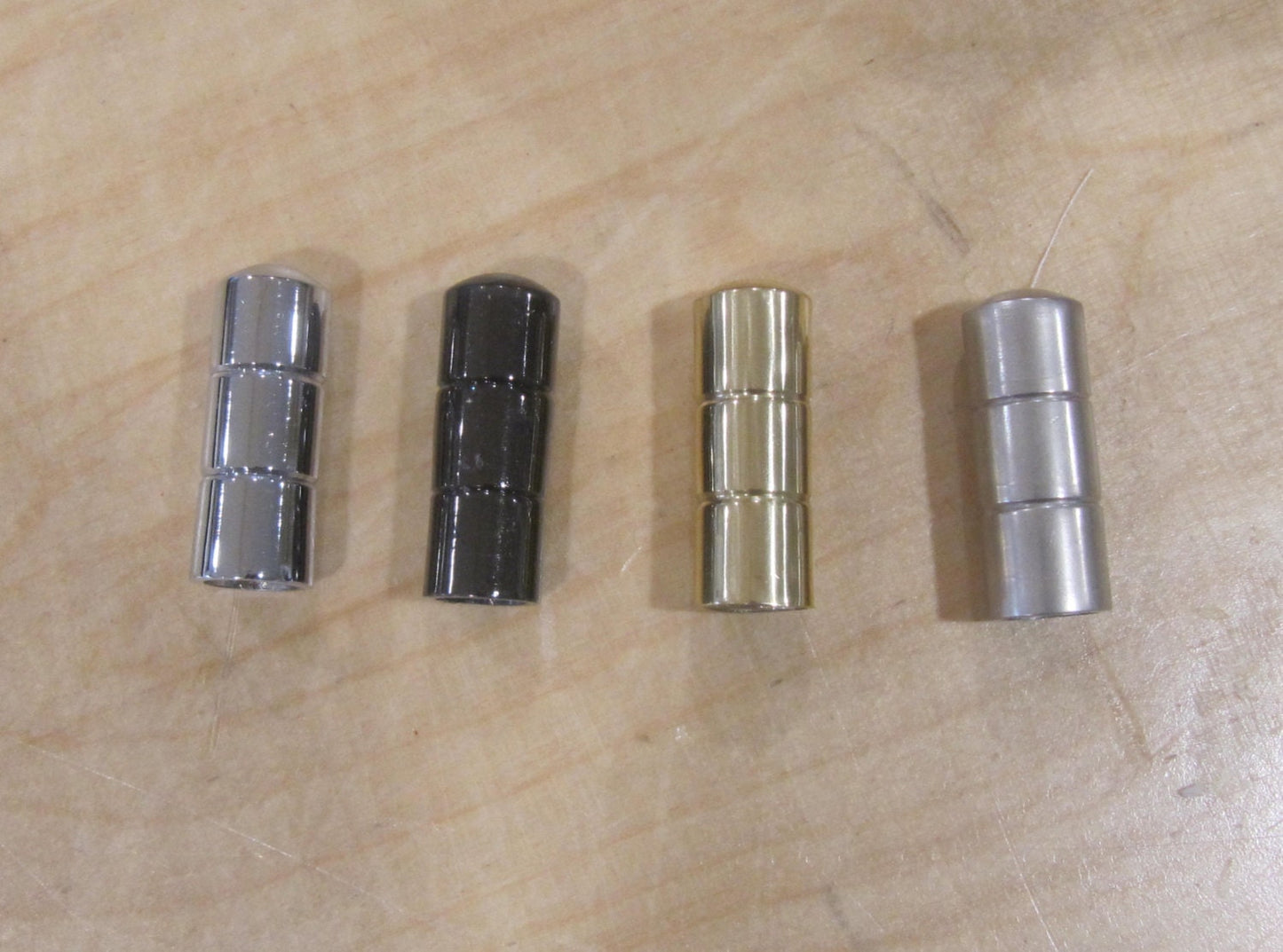 Roman blind barrel cord pull/blind pull. Available in 4 colour finishes