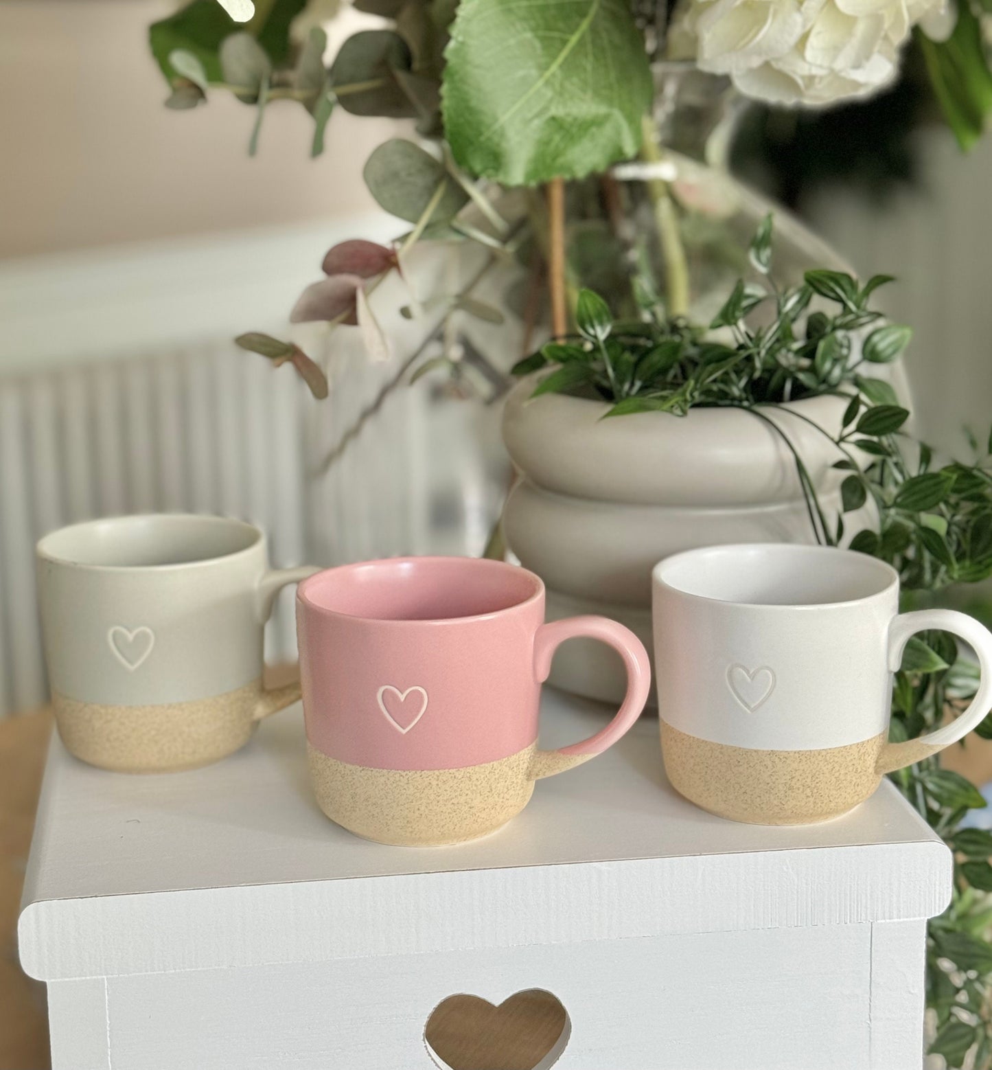 White Stoneware Mug with Outline Heart