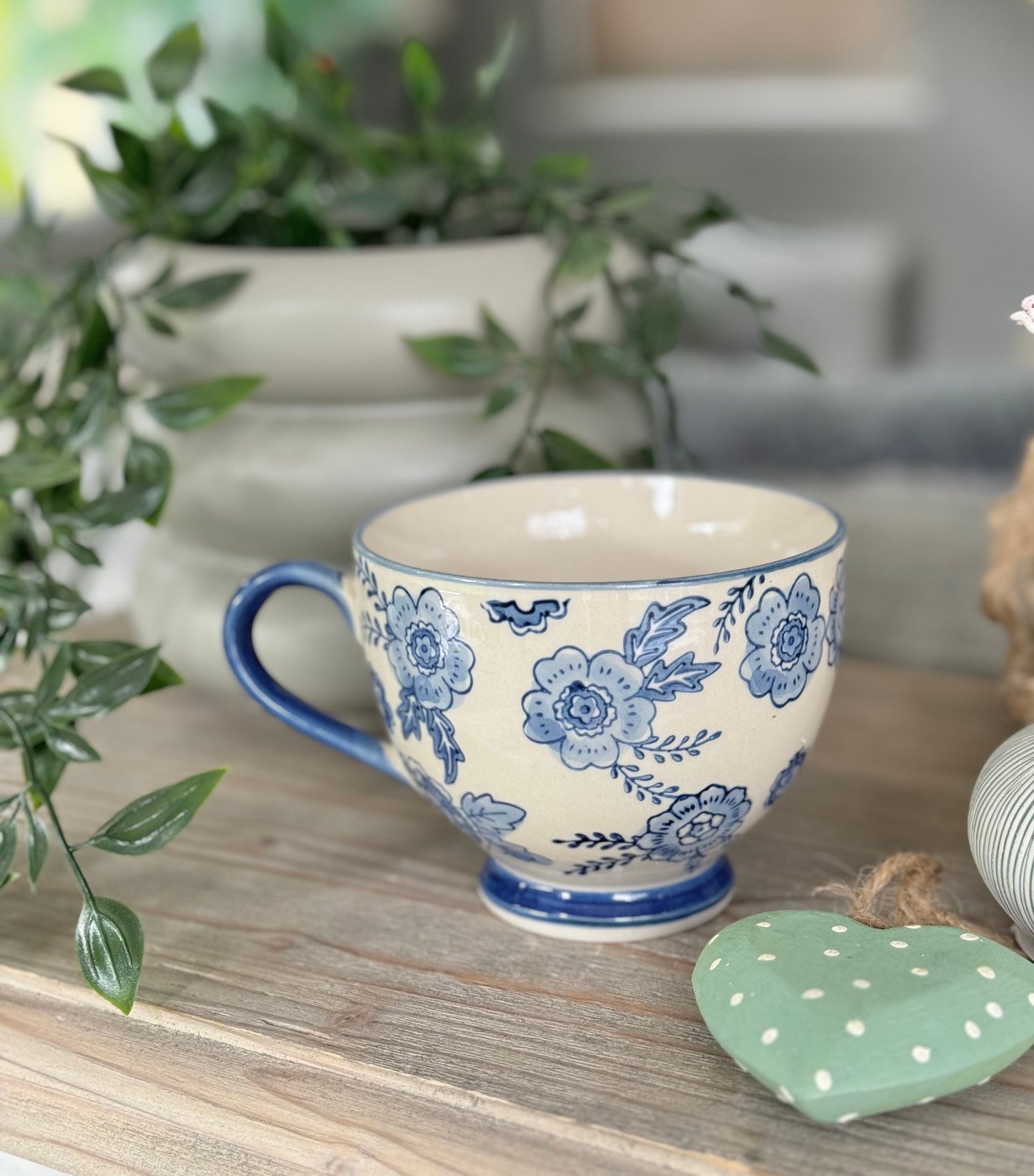 Blue Willow Floral Mug