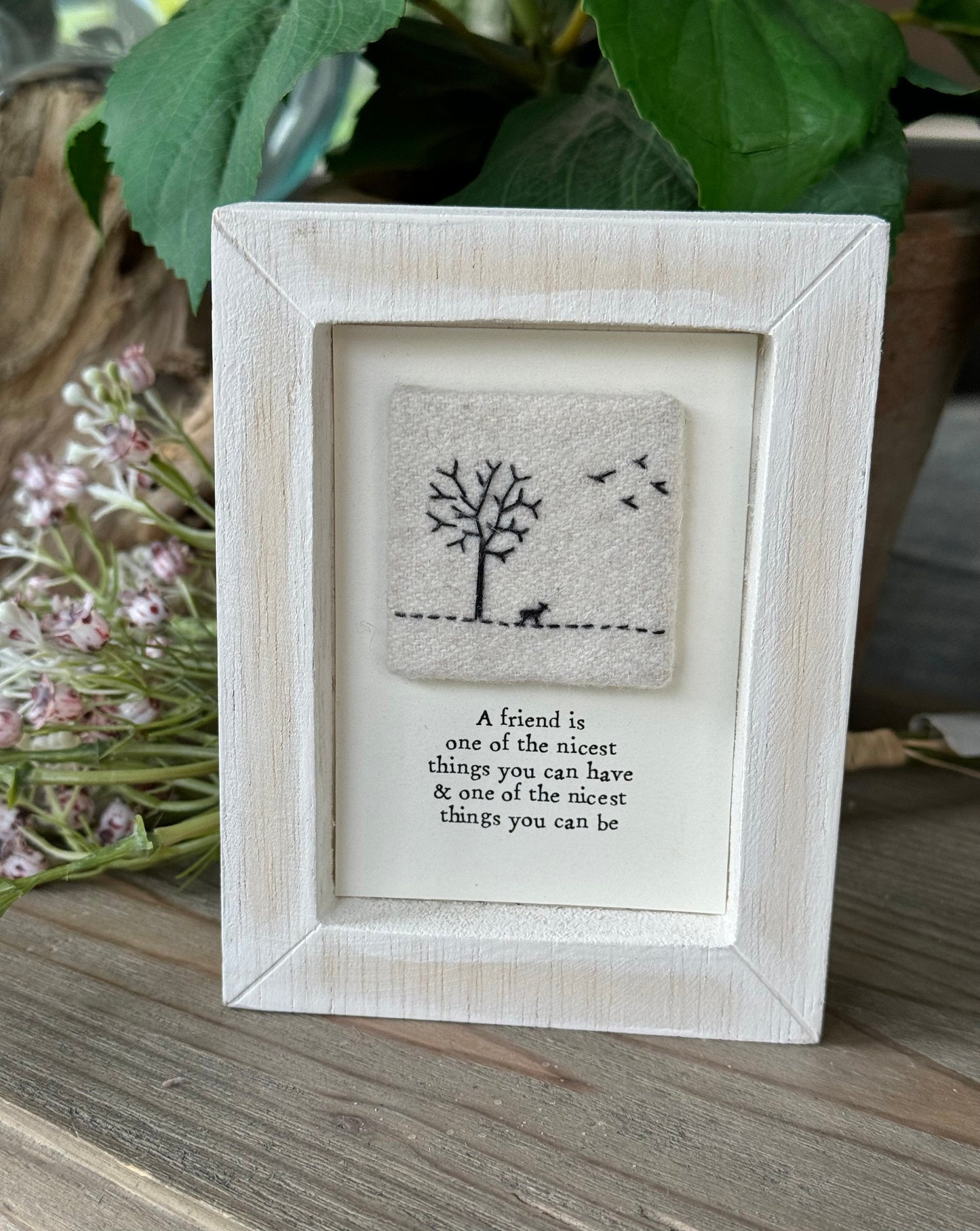 East of India A6 Embroidered Sign - Friend is the nIcest