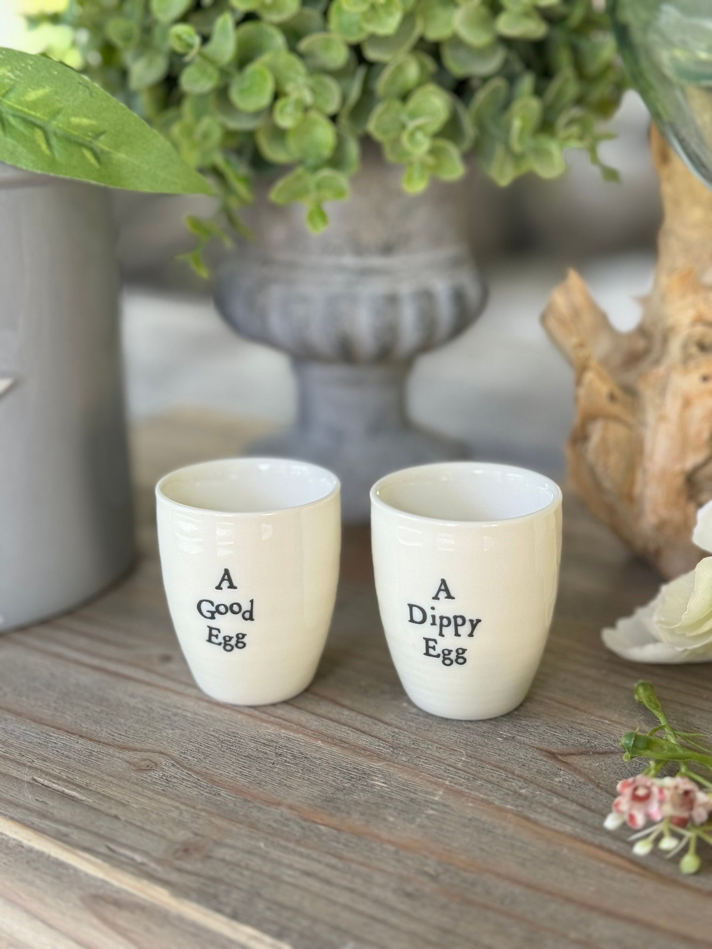 Porcelain egg cup - 2 Design Options