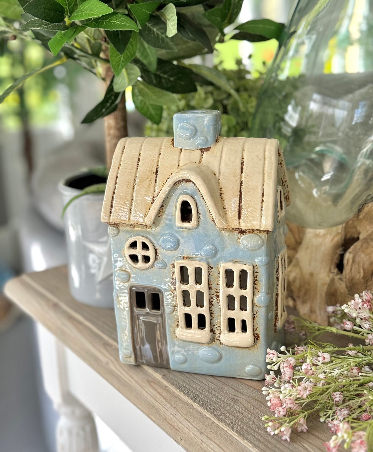 NEW! Country House with Dormer Window Tealight Holder