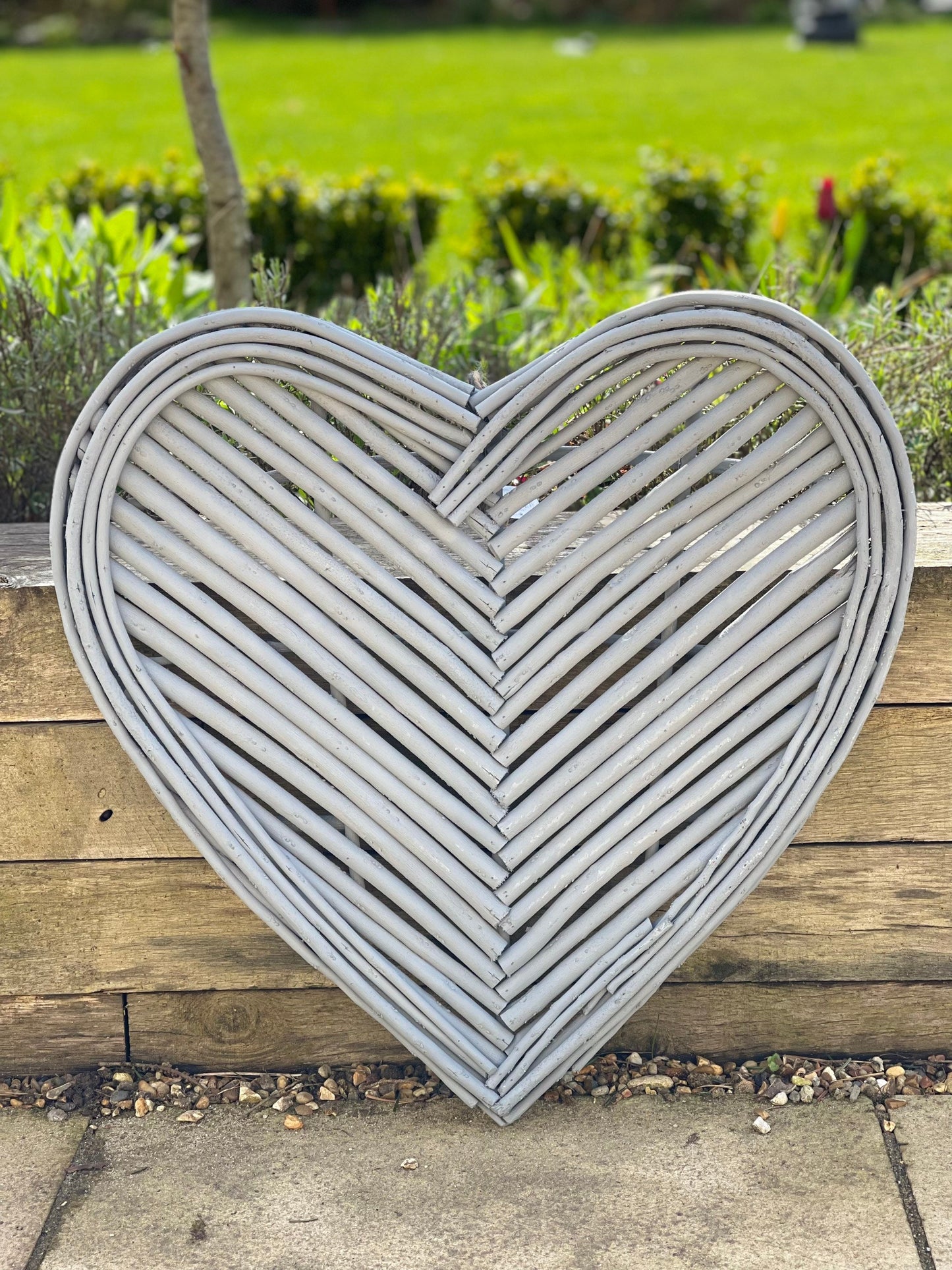 Solid wicker heart - various colours 60cm