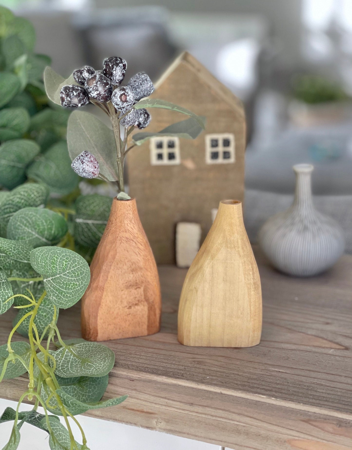 Hand Carved Vase Dark/Light Wood