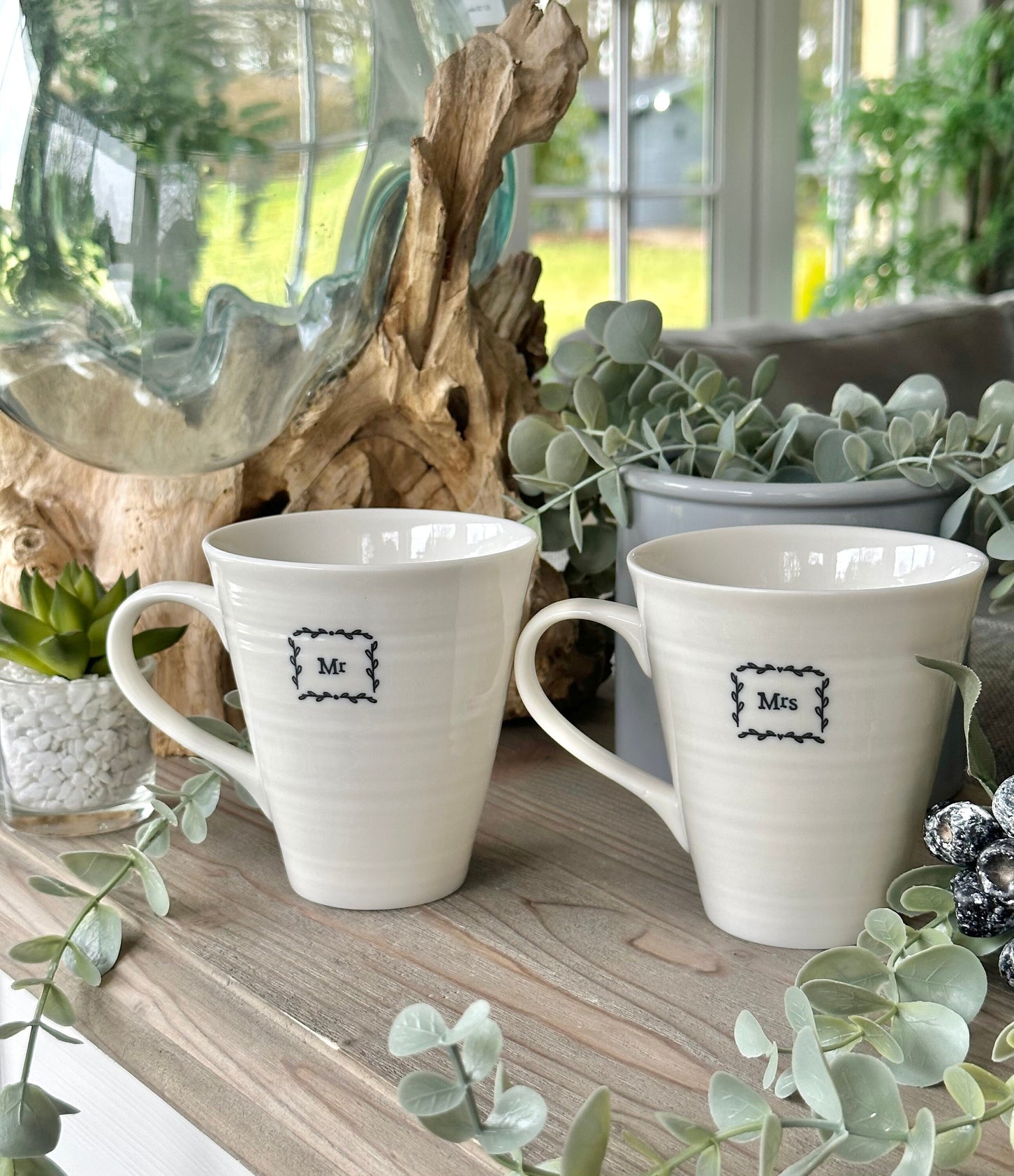 Mr & Mrs Porcelain Mug Box Set