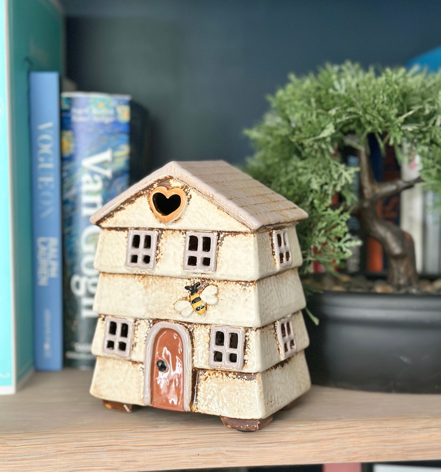 Ceramic Beehive House Cream Tea Light