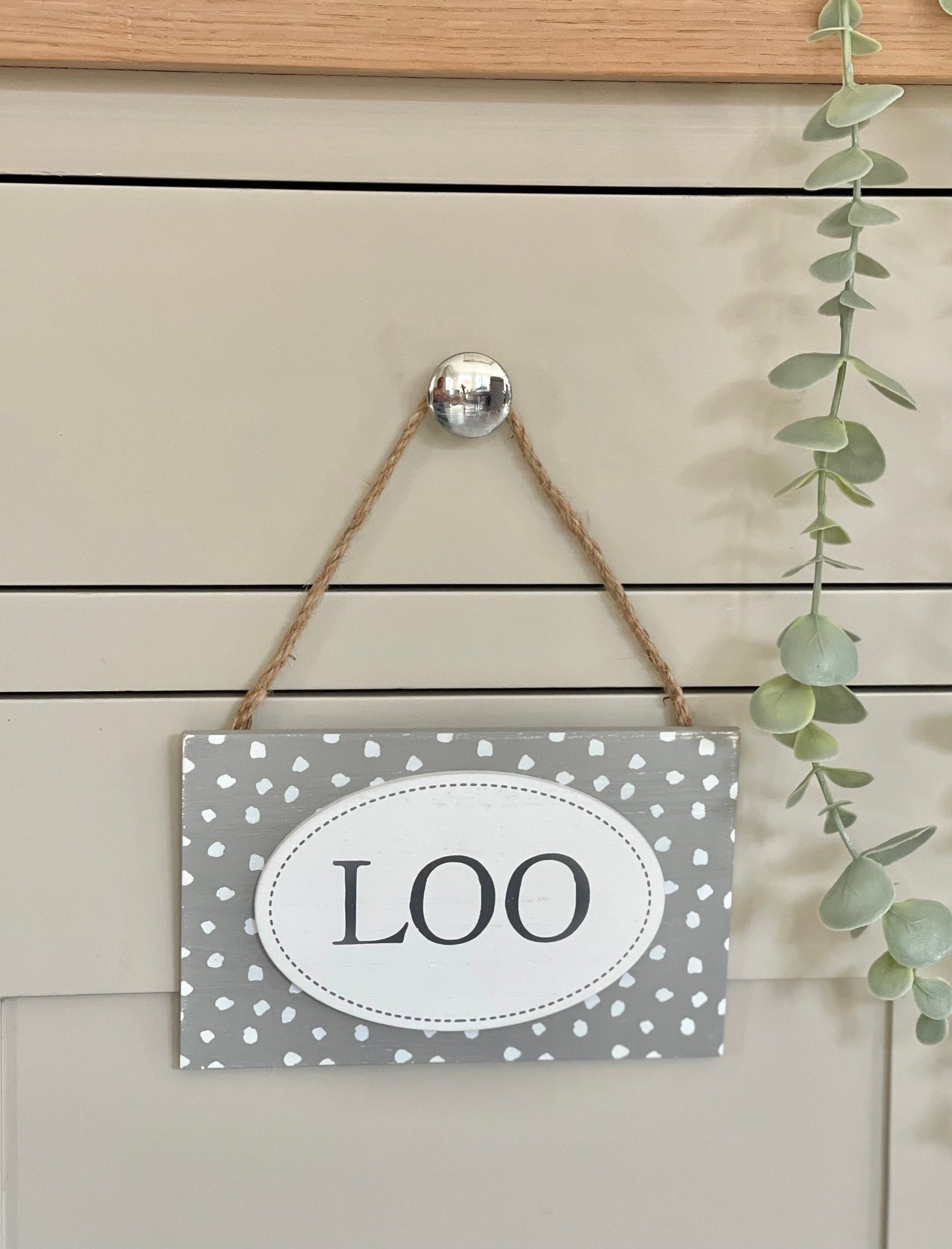 Hanging Loo Sign.