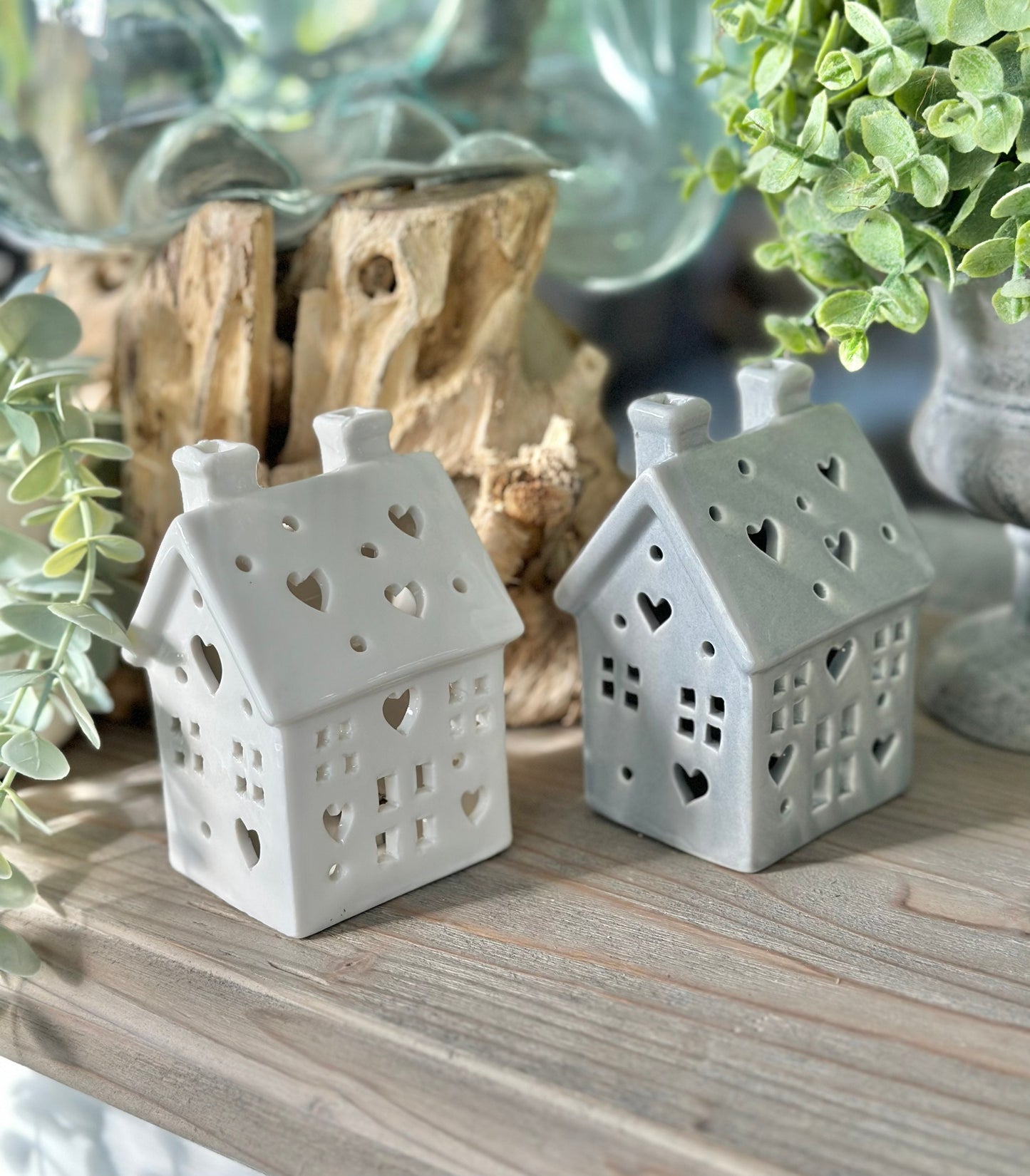 Small Ceramic LED Heart House - 2 Colour Options