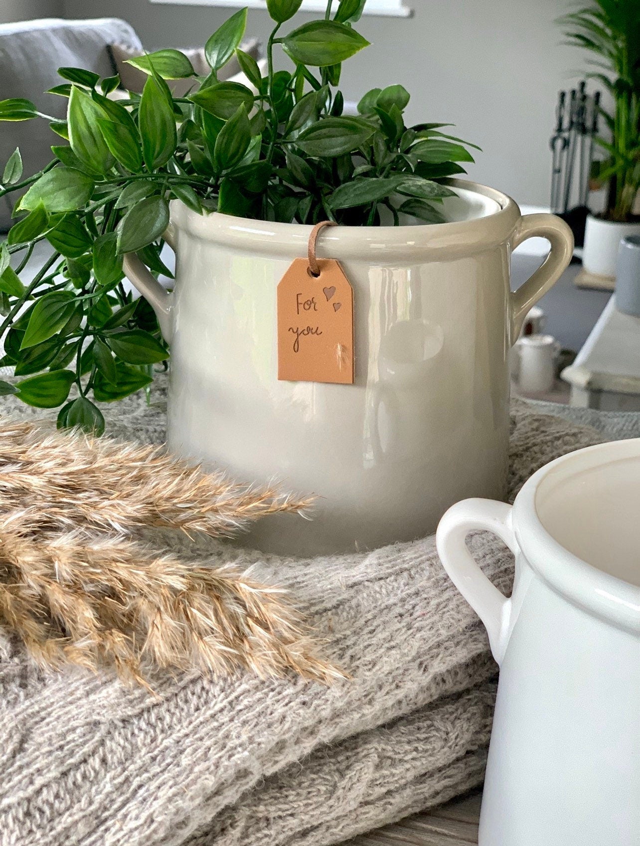 Ceramic Pot with Tag -  Grey 14cm