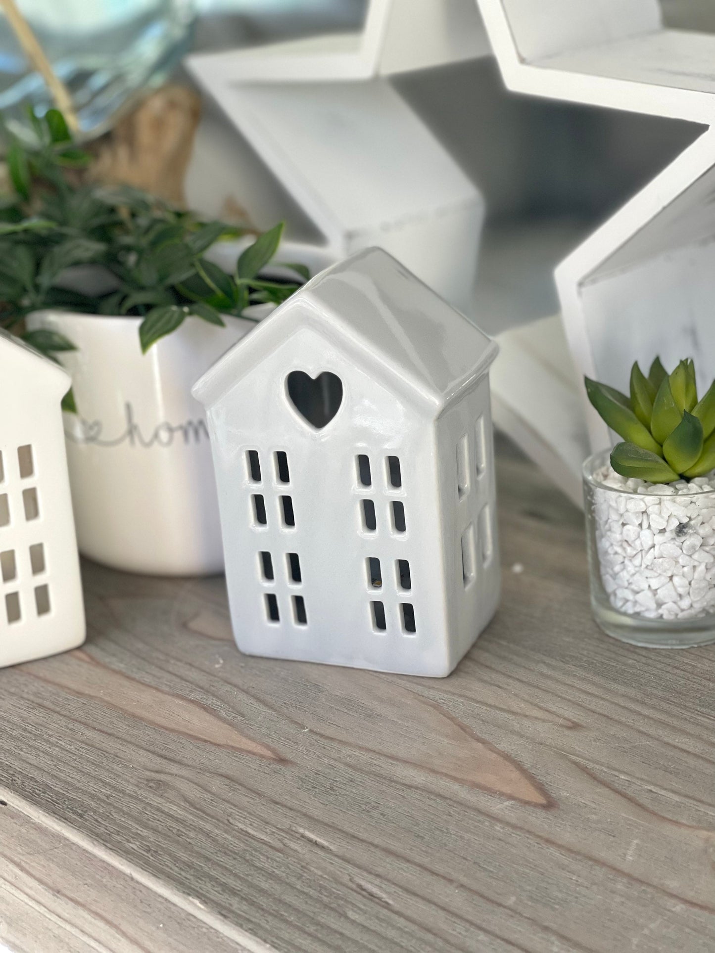 Ceramic LED Heart House - 2 Colours Available