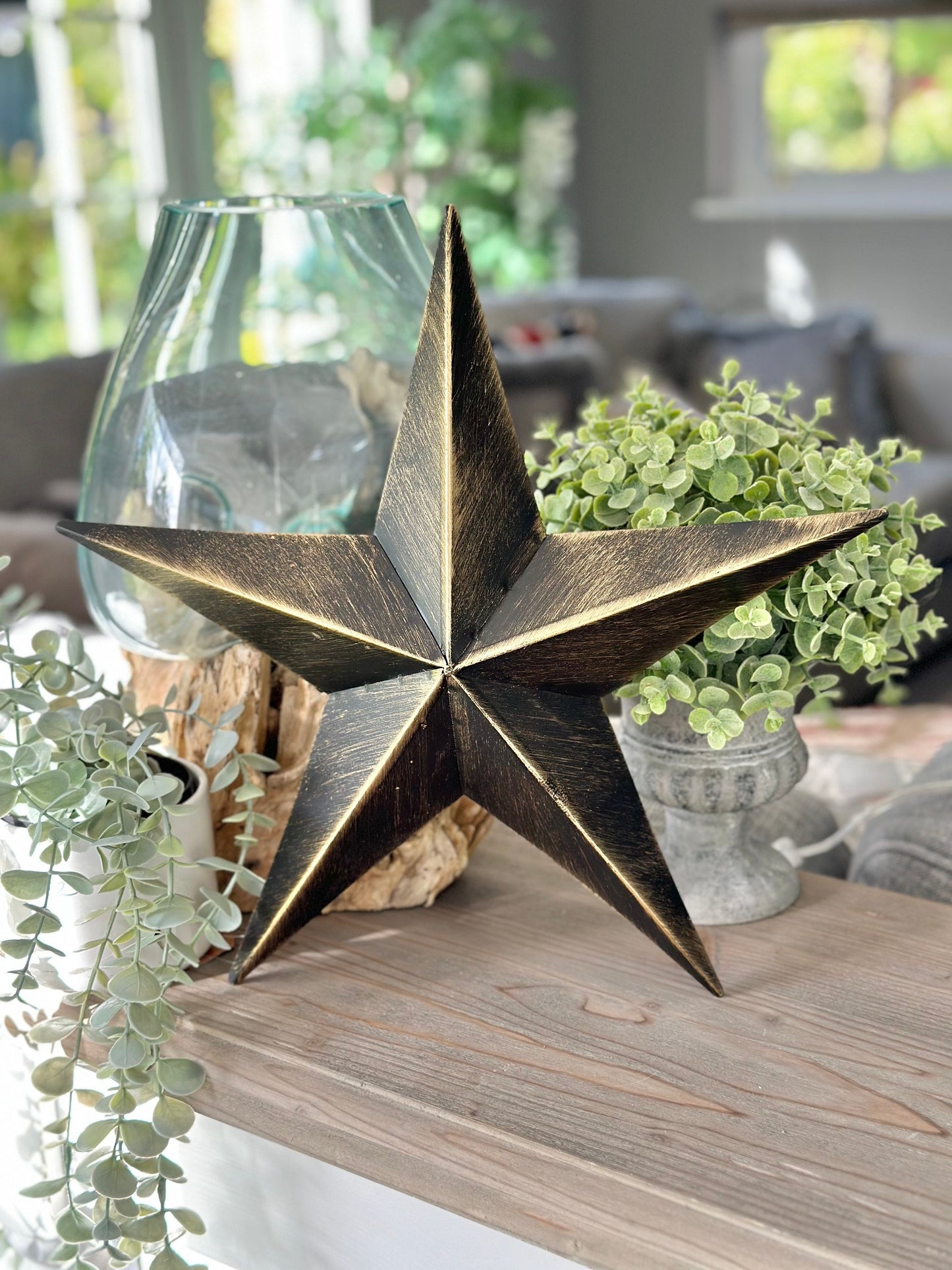 Beatrix Medium Rustic Copper Metal Star