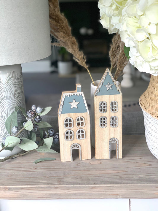2 Wooden House Decorations