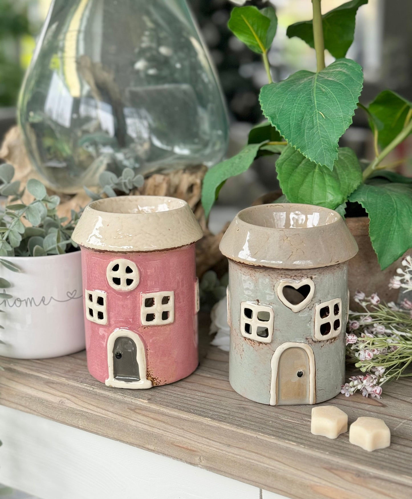 Heart House Wax Melt/Oil Burner - Choice of Pink or Grey