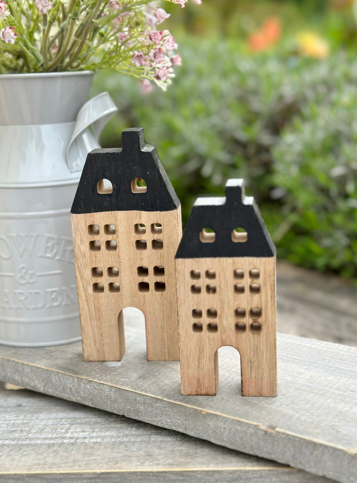 Set of 2 Wooden Houses with Black Roofs