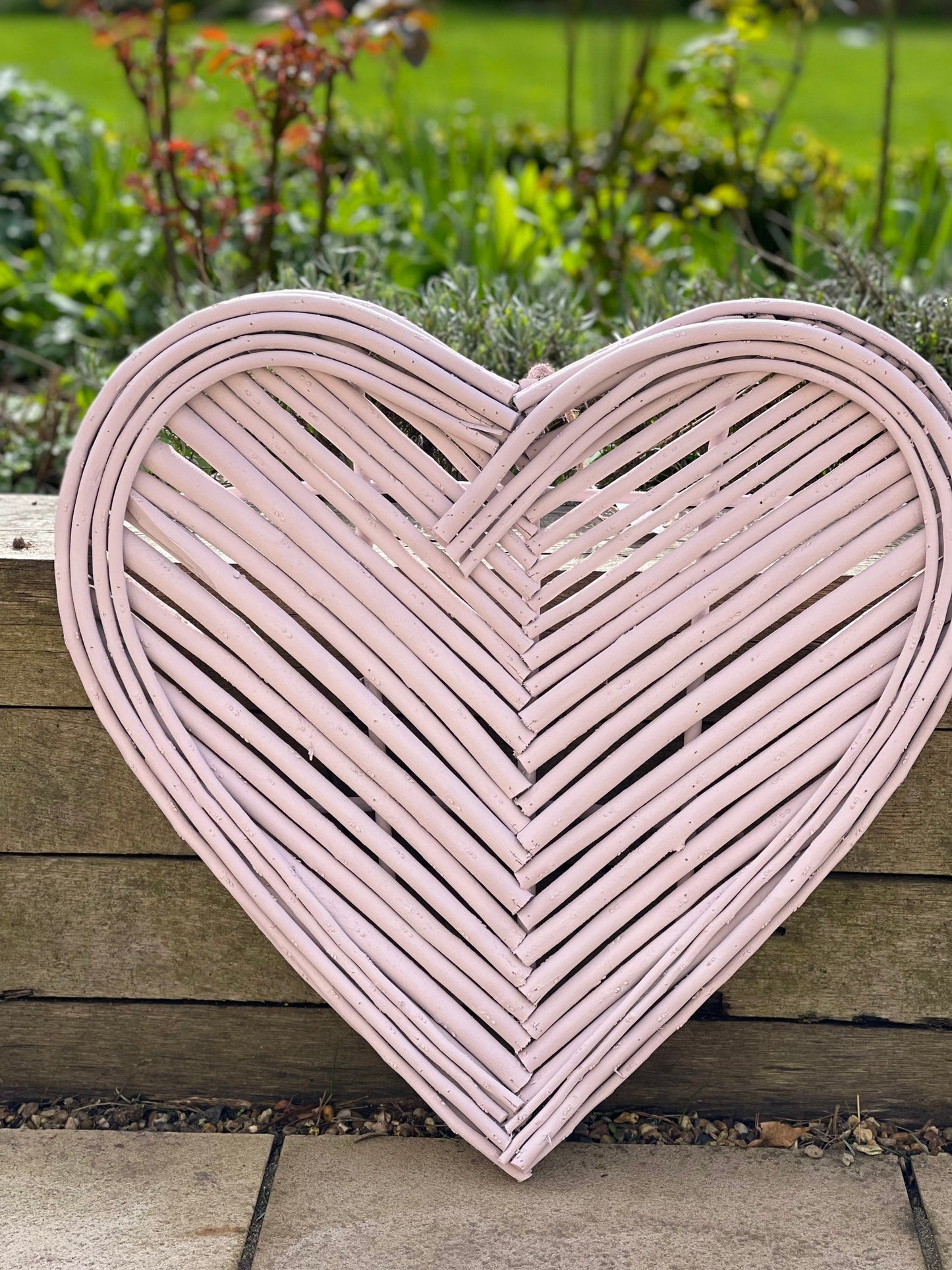 Solid wicker heart - various colours 60cm