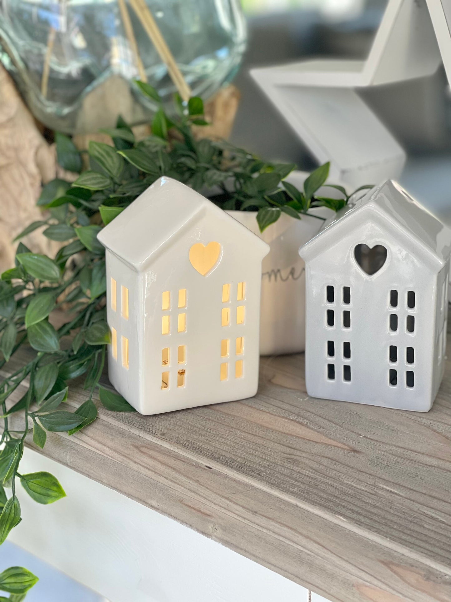 Ceramic LED Heart House - 2 Colours Available
