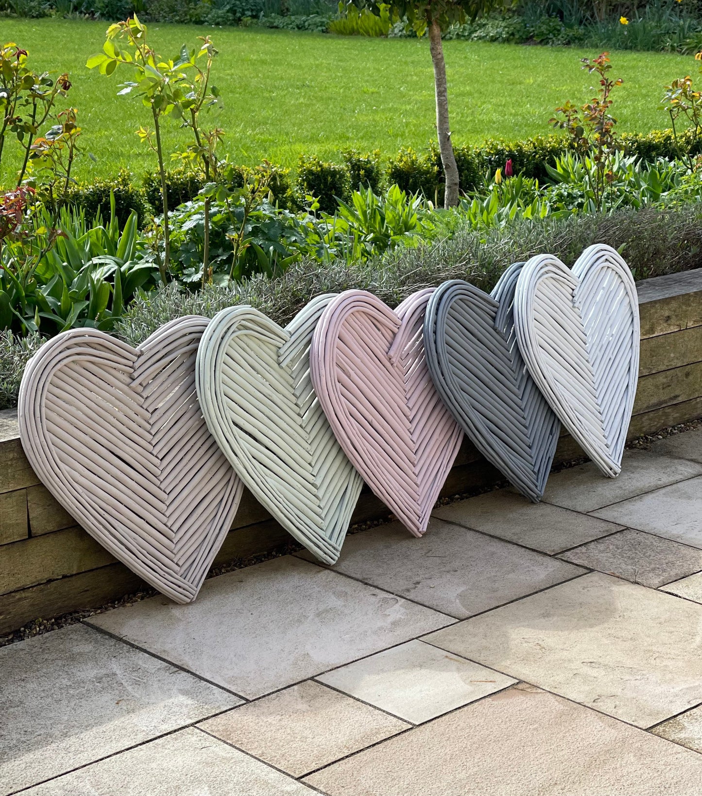 Solid wicker heart - various colours 60cm