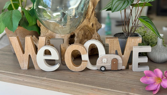Wooden Welcome with Caravan Sign Decor