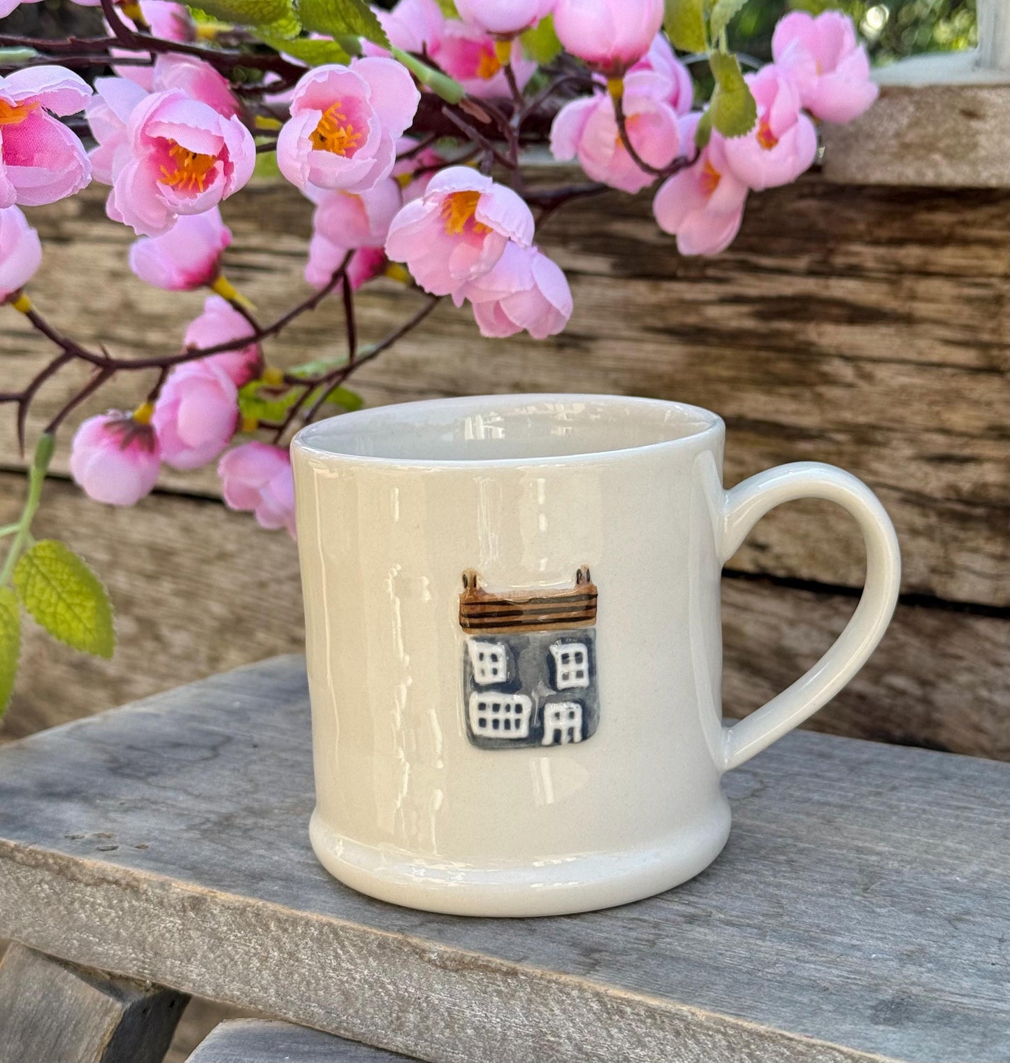 Gisela Graham Embossed Mini Mugs