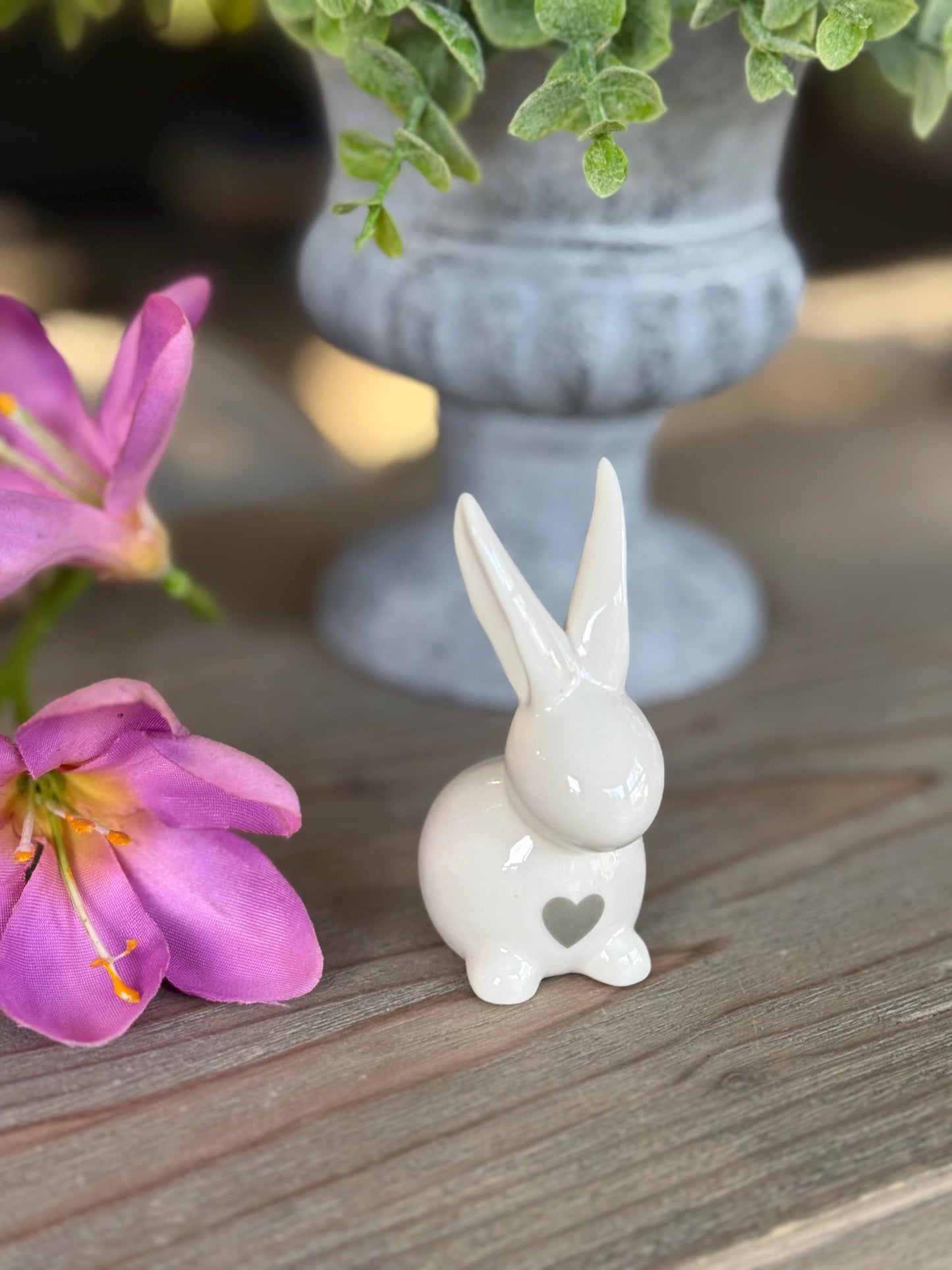White Small Glossy Bunny with Heart Detail.