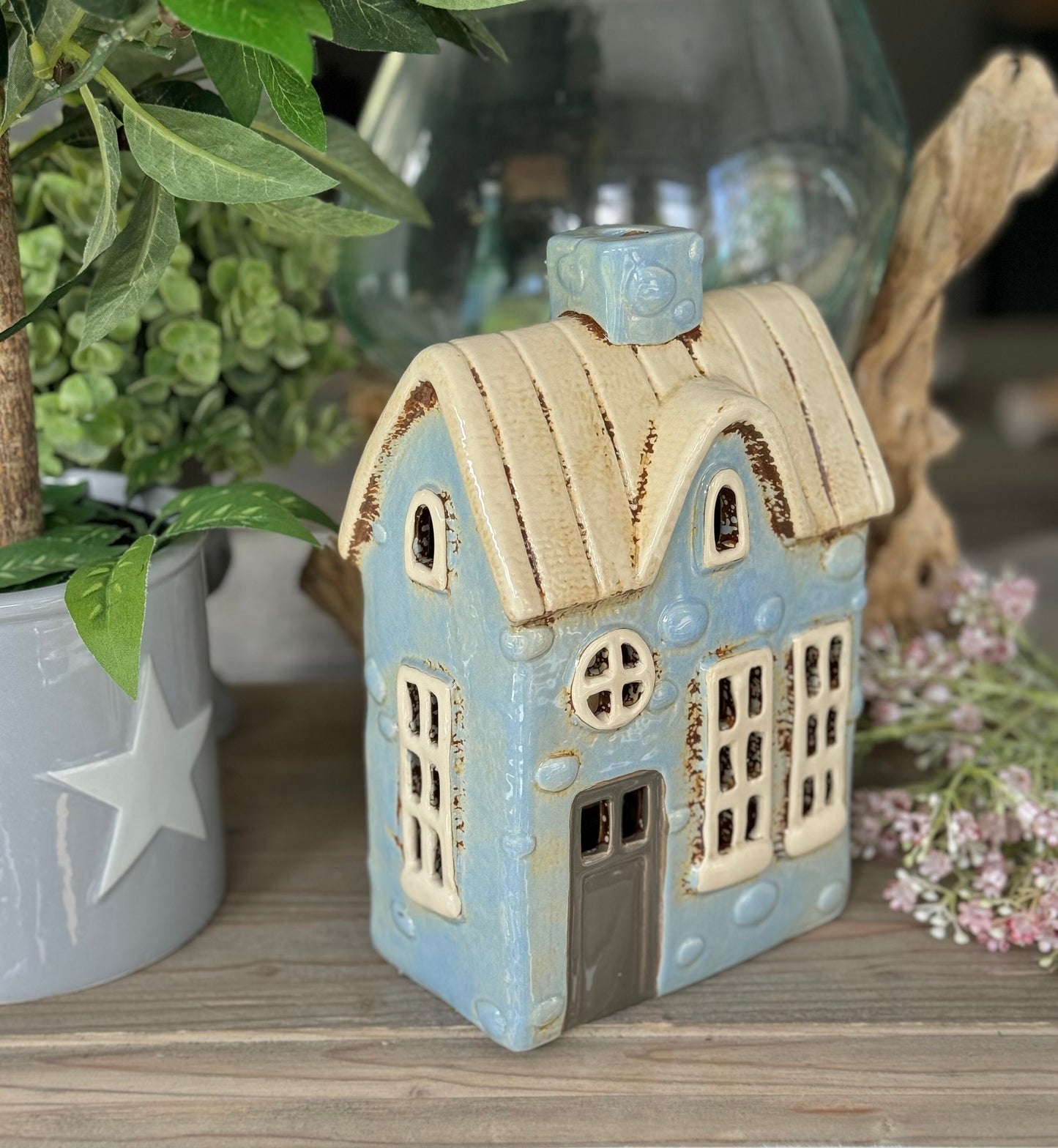 NEW! Country House with Dormer Window Tealight Holder