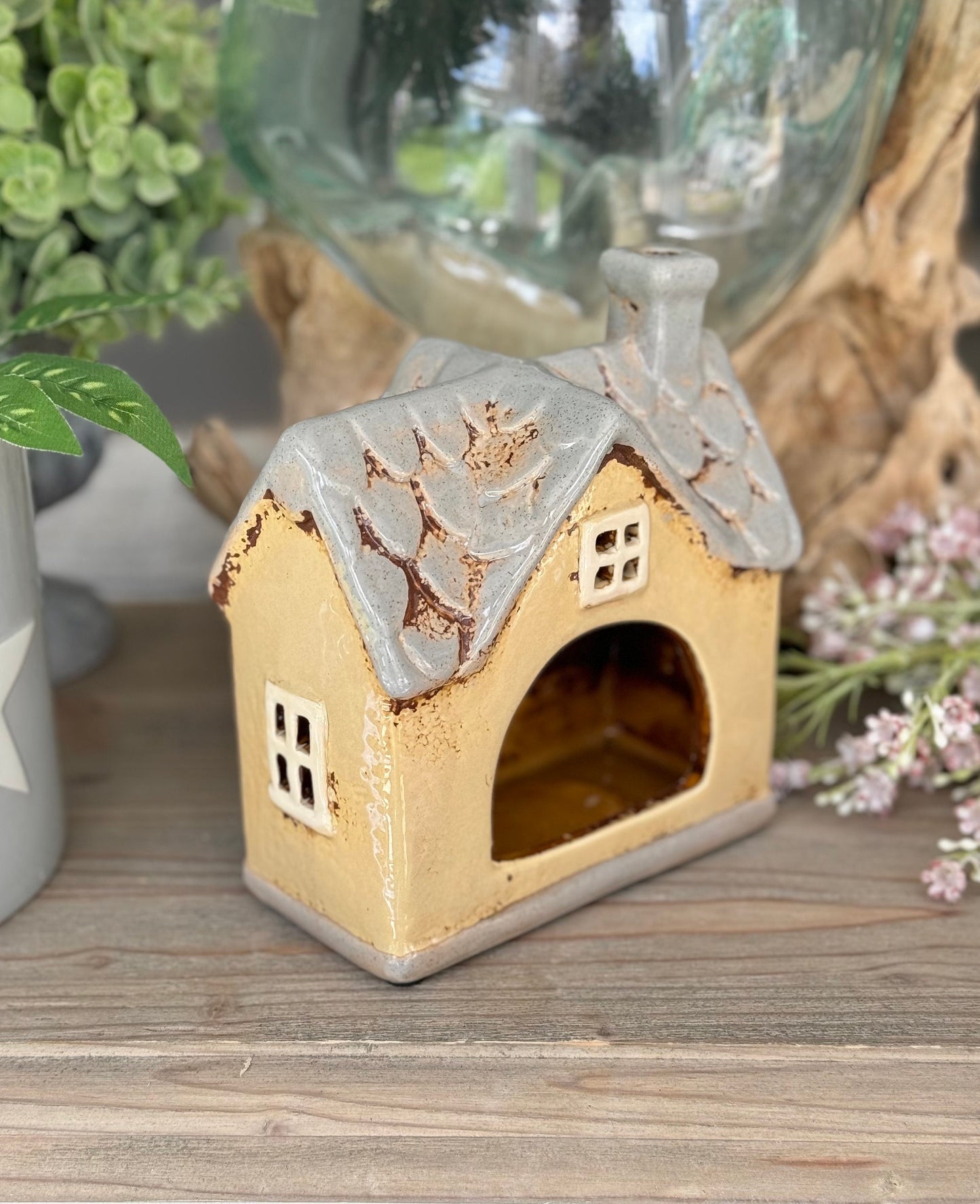 NEW! Cream Cottage Tealight Holder