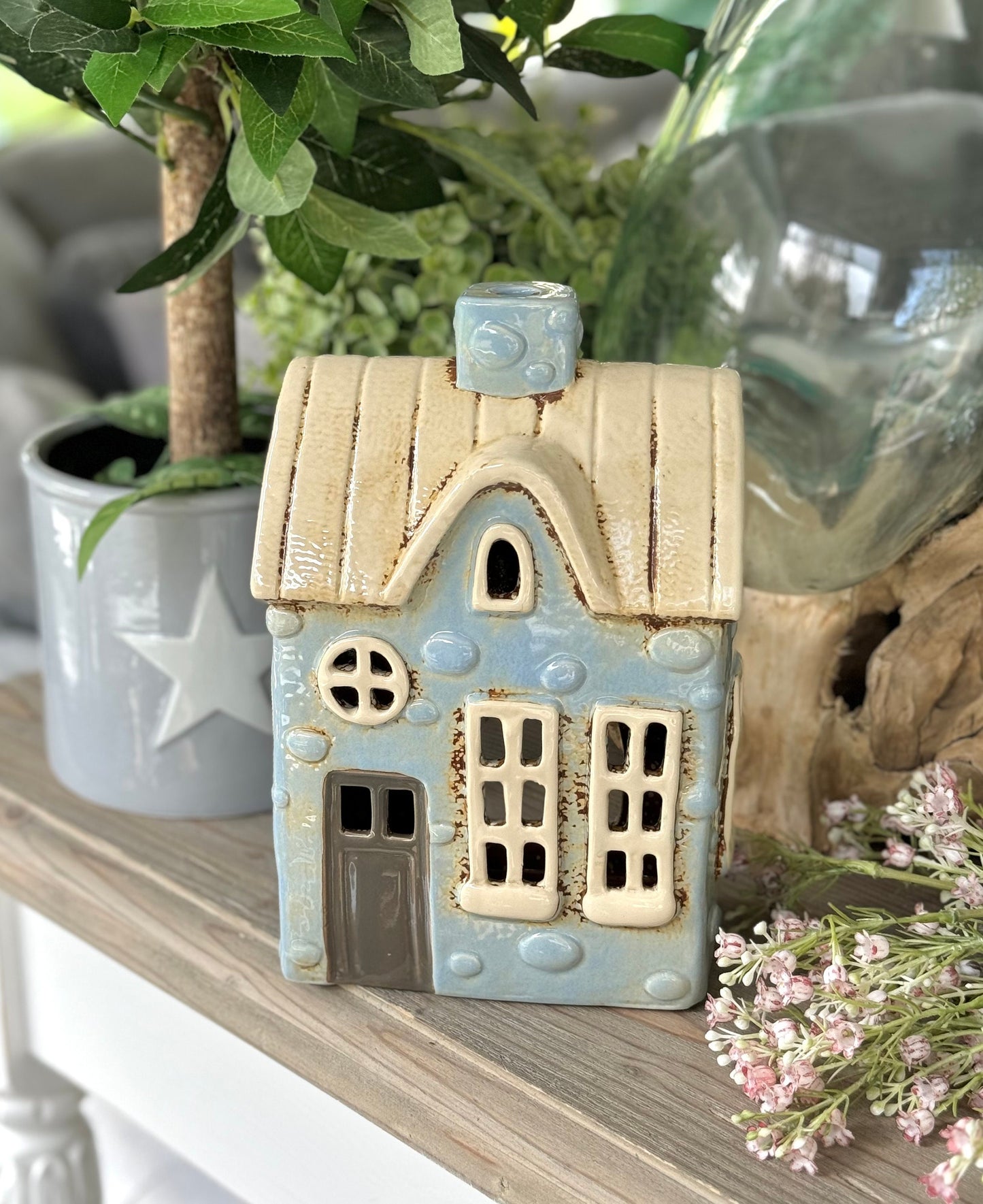 NEW! Country House with Dormer Window Tealight Holder