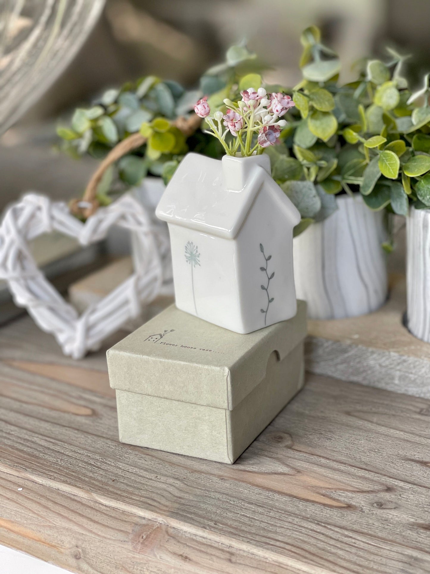 White Porcelain Flower House Vase