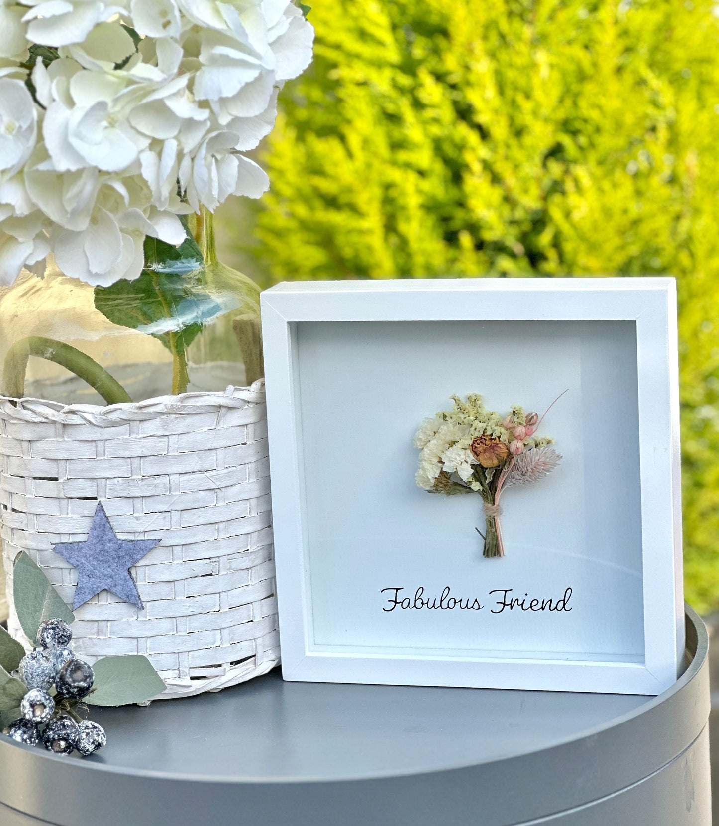 Framed Flowers - Fabulous Friend
