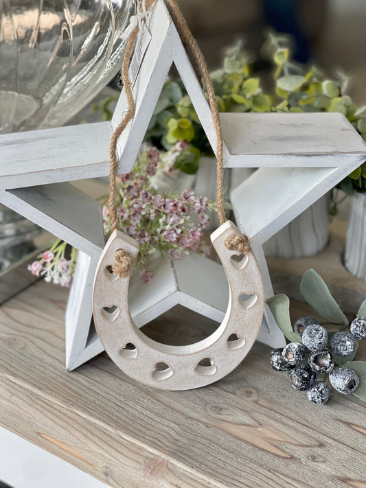 Gisela Graham White Wash Horseshoe with Hearts