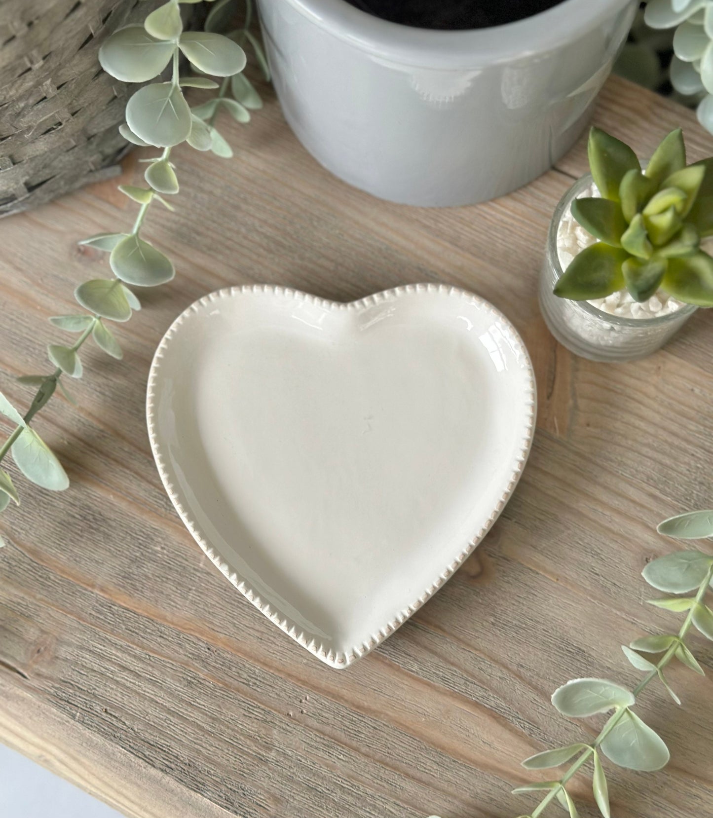 Small Antique White Heart Plate