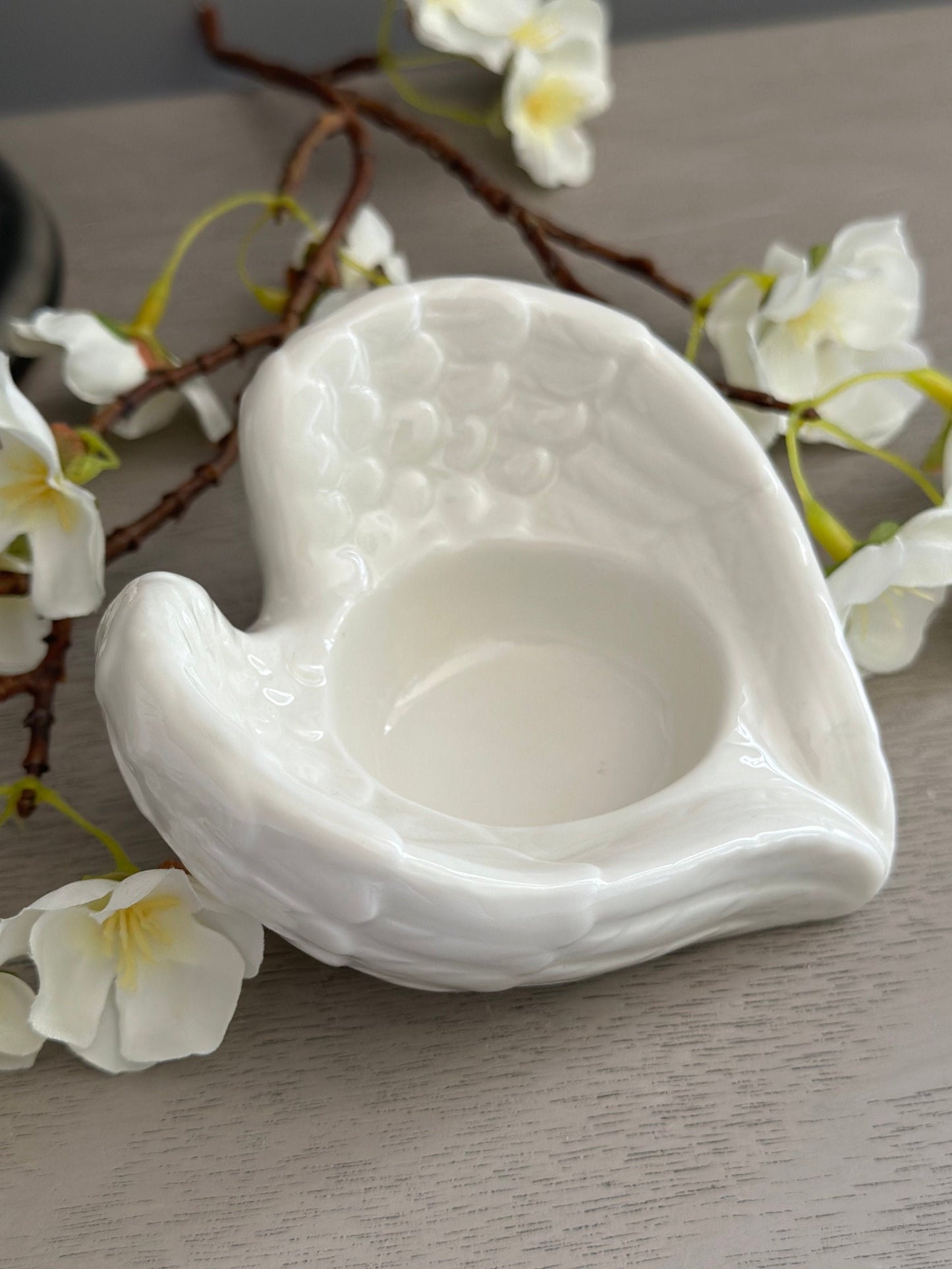 White Angel Wing Tealight holder
