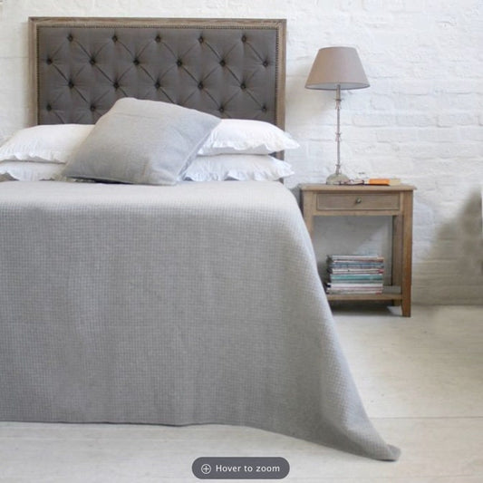 Biggie Best Leah Grey Quilt/Bedspread.  Small 180 x 260