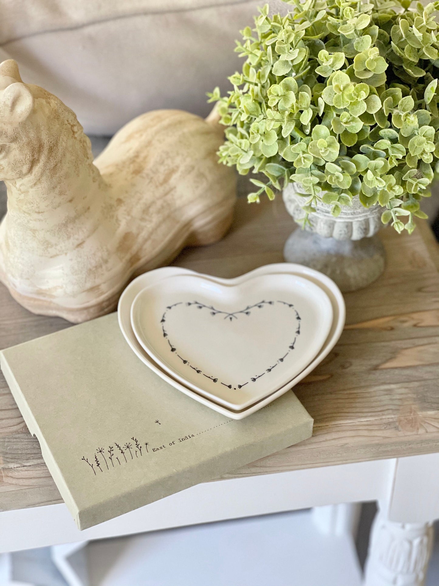 Porcelain Set of 2 Heart Plates