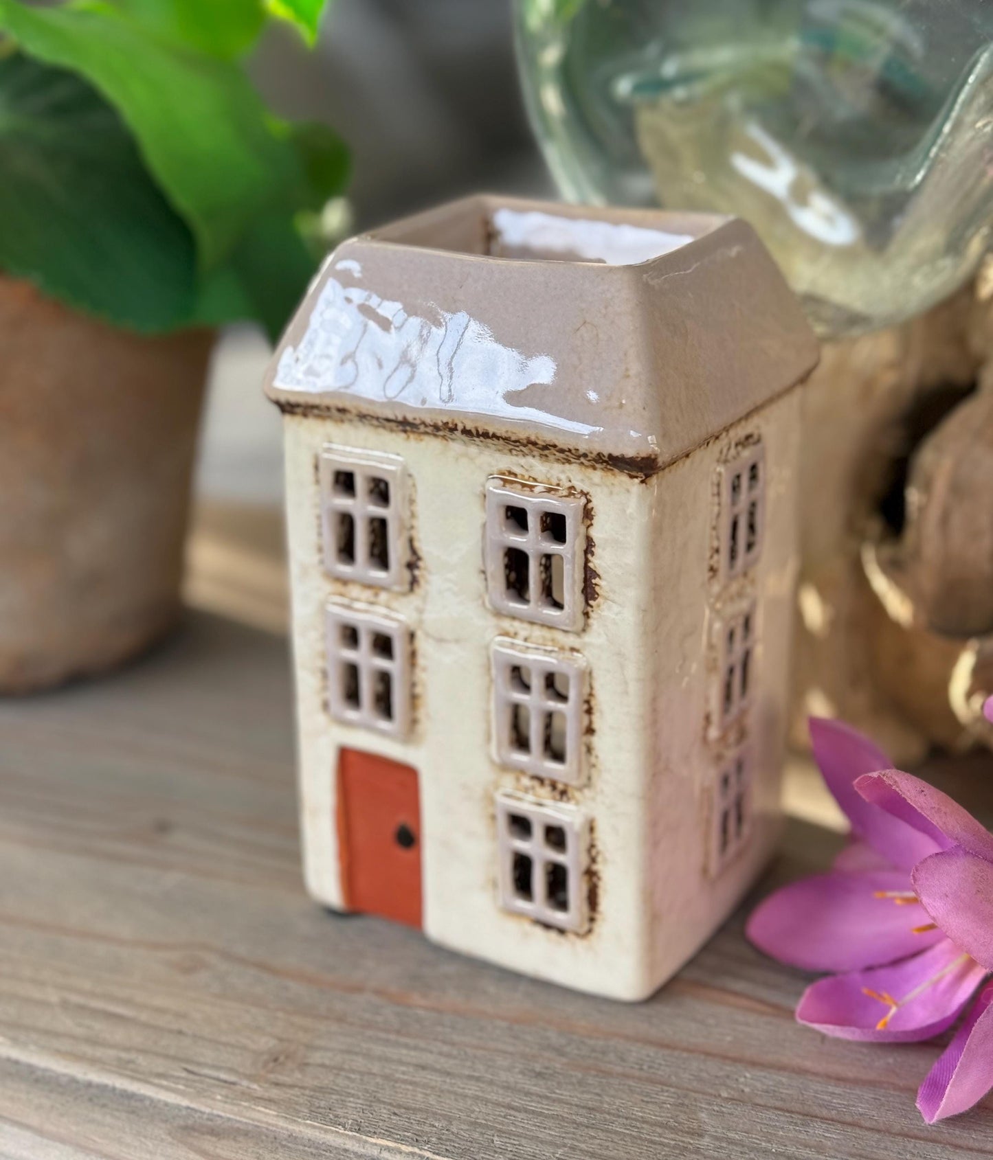 Cream Heart House Wax Melt/Oil Burner