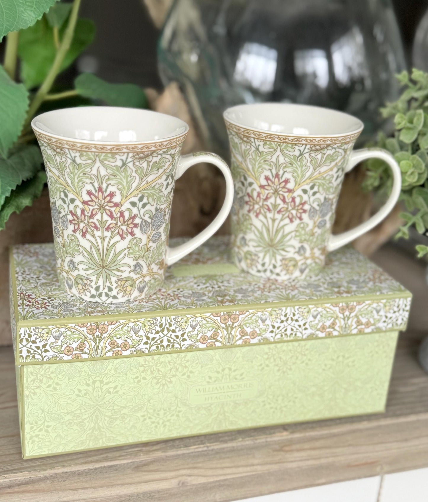 William Morris Hyacinth Porcelain Mug Set