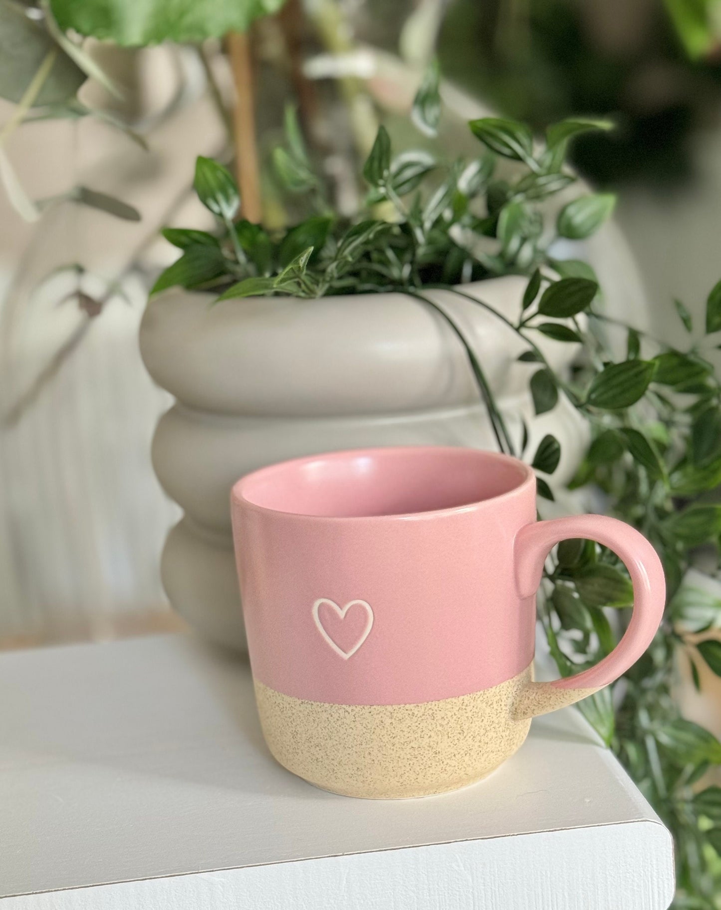 Pink Stoneware Mug with Outline Heart
